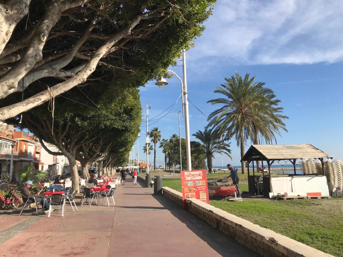 Malaga Beach House, 2 City Bikes, 2 Children'S Bikes, Wifi, Big Terrace, Bbq, Family, Childfriendly Eksteriør bilde