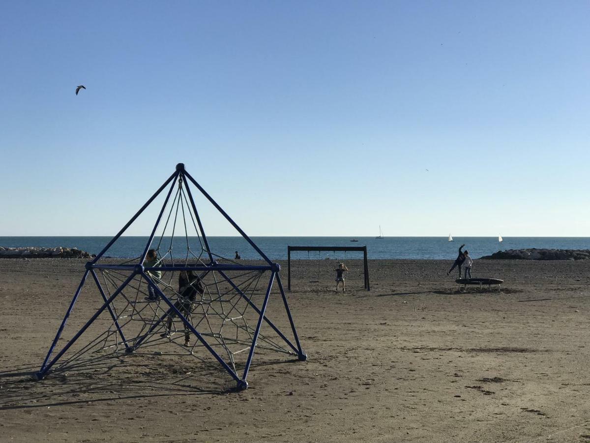 Malaga Beach House, 2 City Bikes, 2 Children'S Bikes, Wifi, Big Terrace, Bbq, Family, Childfriendly Eksteriør bilde